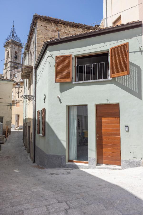 Donna Rina - Suggestiva Casa Nel Centro Storico Holiday home Colledimezzo